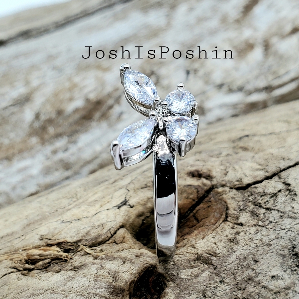 Silver butterfly white sapphire ring size 7 - Picture 4 of 6